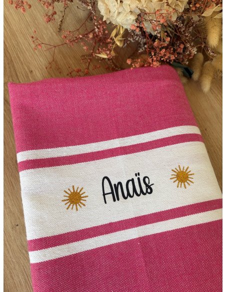 Fouta de plage FUSHIA prénom + LOGO SOLEIL DOREE PAILLETTE