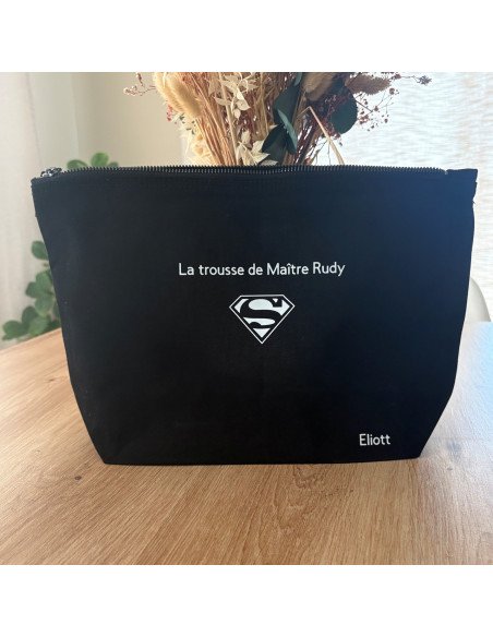 Grande pochette personnalisée – 5L (23×23×11 cm) NOIRE LOGO SUPER HEROS