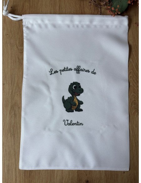 Offre Trio DINOSAURE – Pochon, gobelet et boîte à goûter