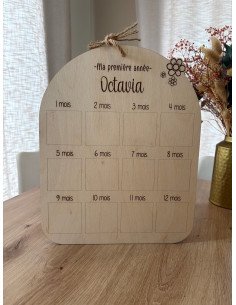 🌟 Plaque souvenir en bois – “Ma première année”...