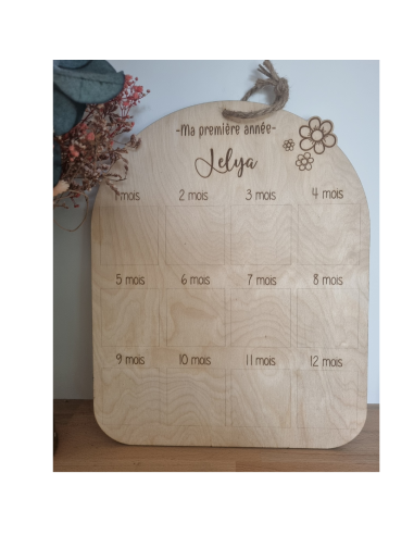 🌟 Plaque souvenir en bois – “Ma première année”...