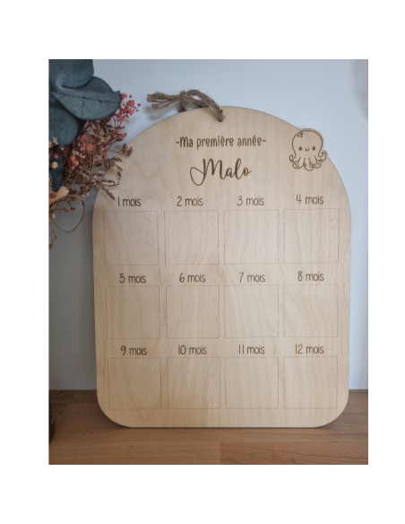 🌟 Plaque souvenir en bois – “Ma première année” personnalisée avec prénom thème poulpe
