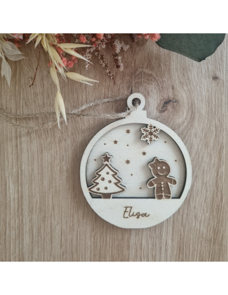 Boule de Noël personnalisée en bois – Prénom -Motif pain d'épice fille