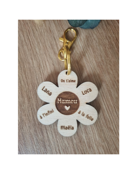 Porte-clés fleur en bois – 6 pétales personnalisées