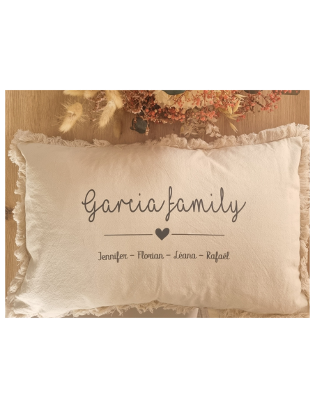 Coussin personnalisé “Famille” – Beige & Noir – 30x50 cm
