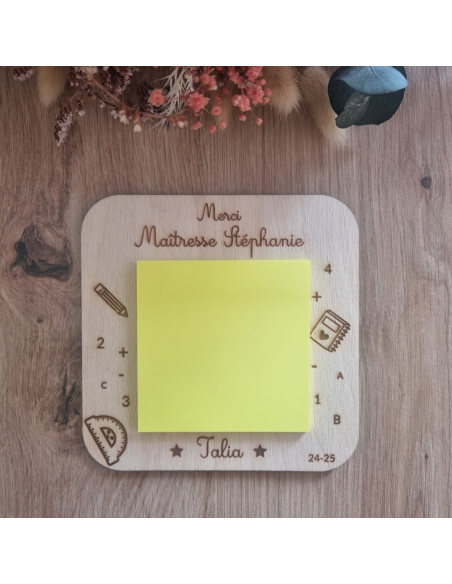 Bloc-note en bois personnalisé – Cadeau de fin d’année maîtresse, maître ou ATSEM modèle fleur✍️🌸