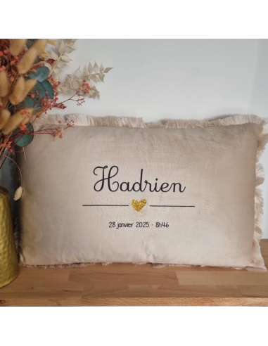 Coussin beige – Prénom , date de naissance ,...