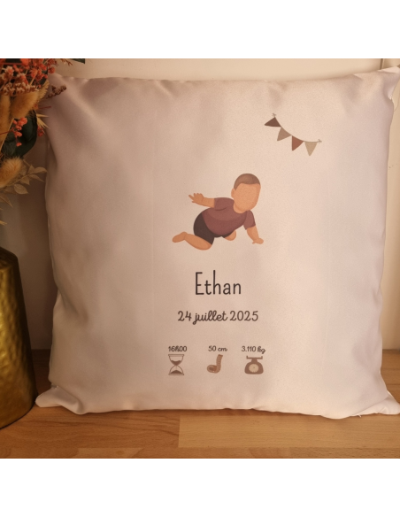 Coussin naissance blanc – Prénom, date, taille, poids & heure (40x40 cm)