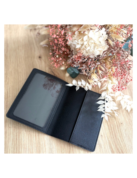 Protège passeport personnalisé logo avion cœur dorée