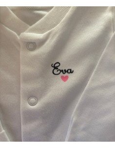 Pyjama blanc personnalisé – Prénom & petit cœur... 2