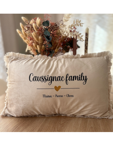 Coussin personnalisé “Famille” – Beige & cœur...