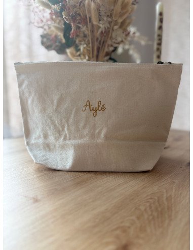 Grande pochette prénom – 5L (23×23×11 cm)