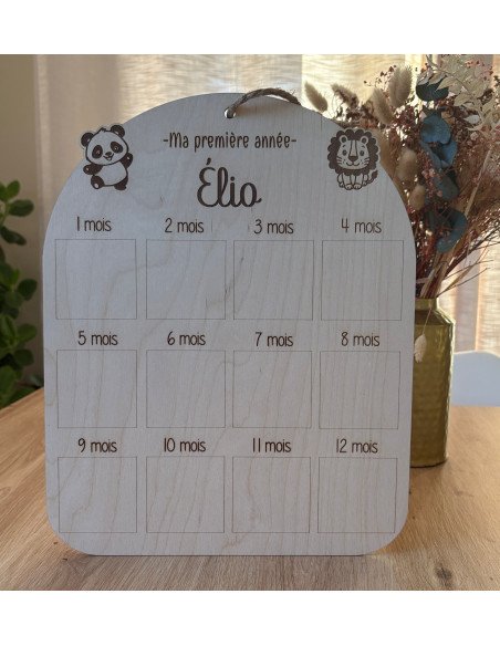 🌟 Plaque souvenir en bois – “Ma première année” personnalisée avec prénom thème panda/lion
